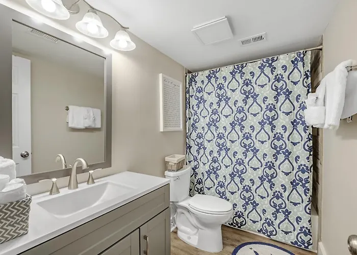 Compass Point Unit 208 Holiday home